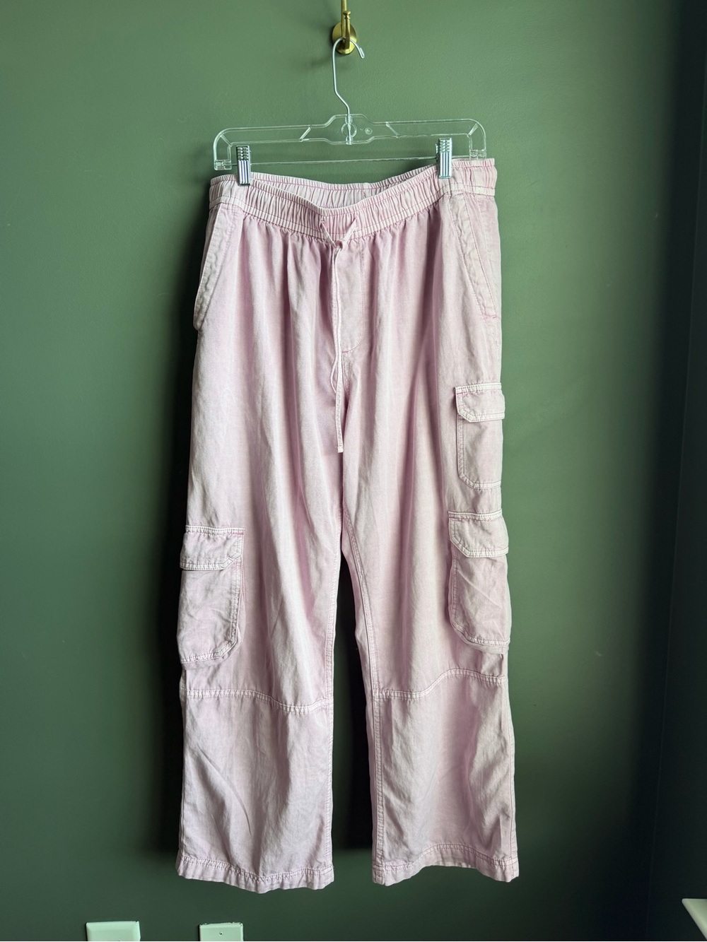 Old Navy Light Pink Wide-Leg Cargo Pants